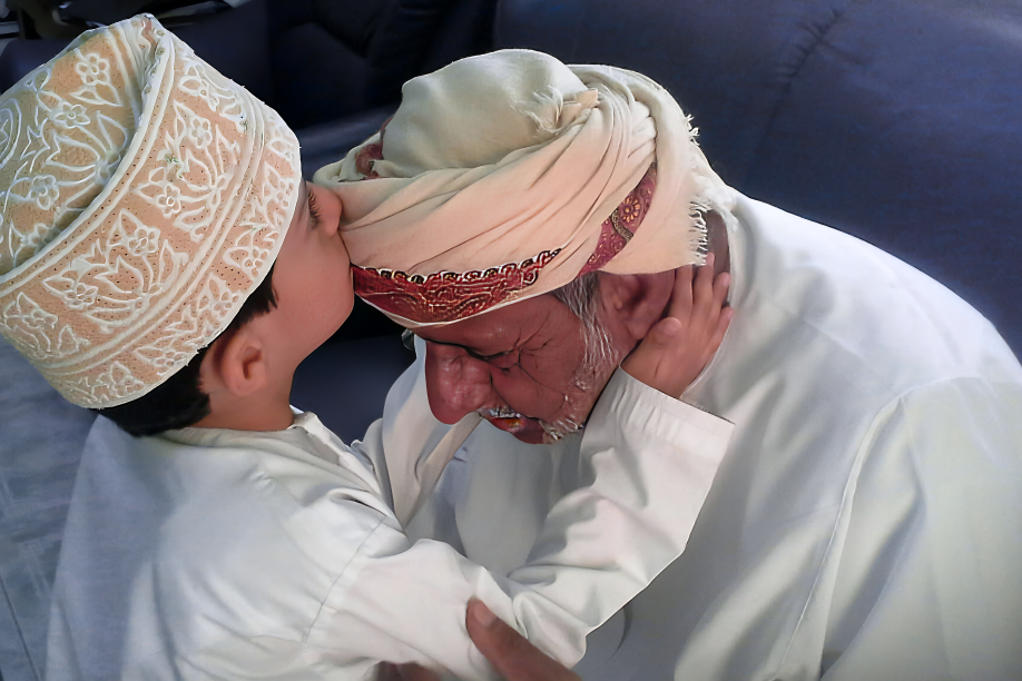 Importance of Respecting Parents in Islam – Quranic Guidance & Hadith on Parental Rights